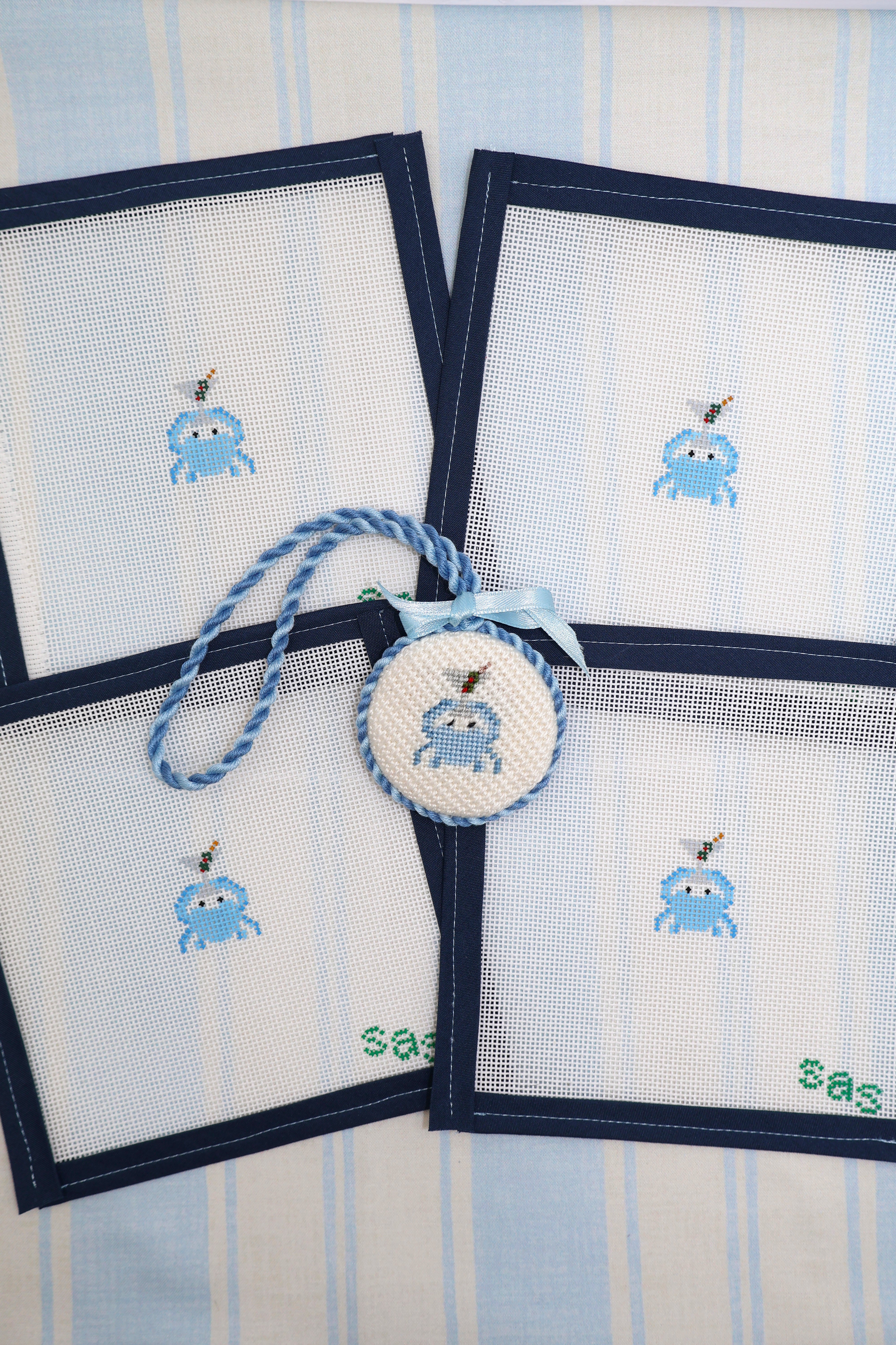 Mini Crabtini (Blue)
